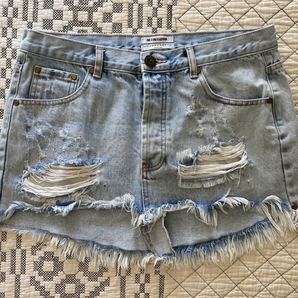 One Teaspoon high low relaxed denim skirt